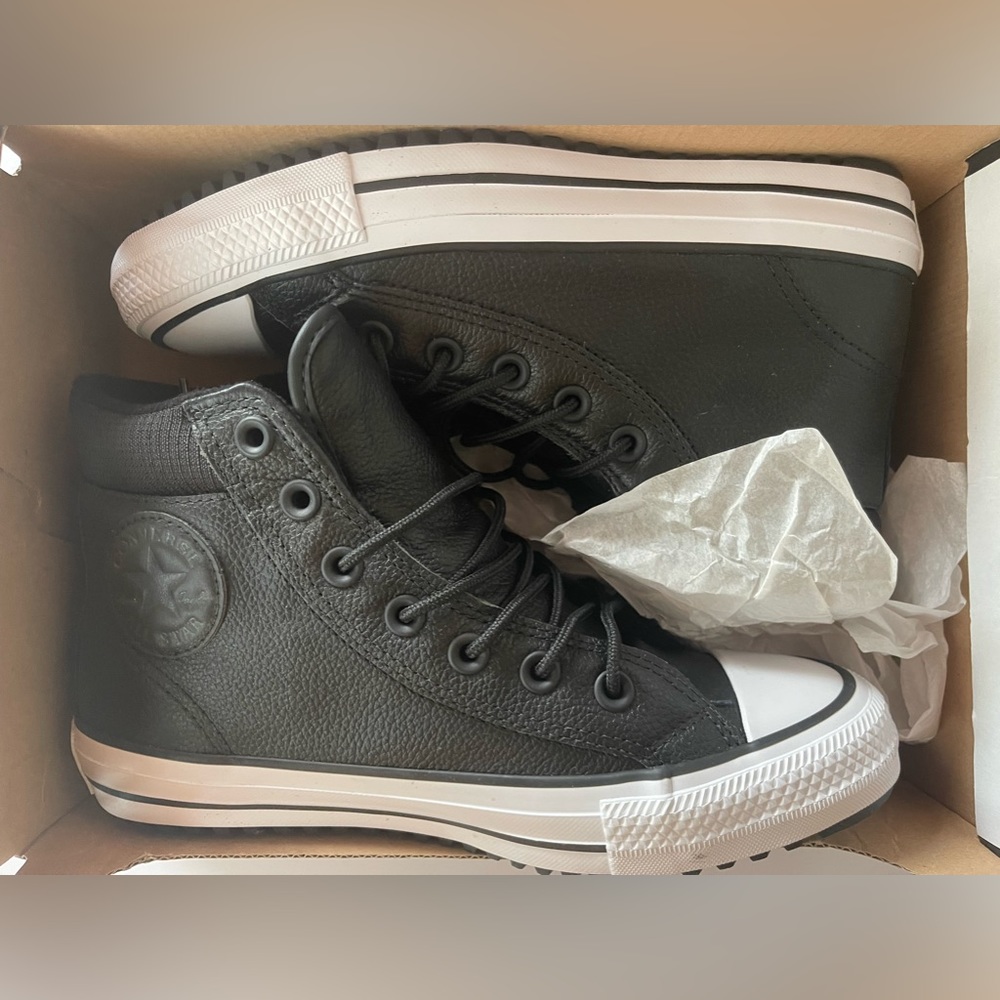 Converse Sneakers Black NEW IN BOX